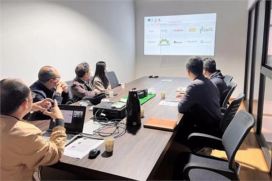 艾思捷歡迎西門子醫療器械有限公司來廠區進行合作考察 (3).jpg