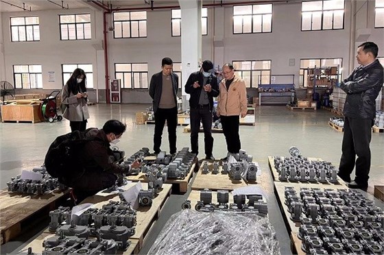 艾思捷歡迎西門子醫療器械有限公司來廠區進行合作考察 .jpg 艾思捷歡迎西門子醫療器械有限公司來廠區進行合作考察 .jpg