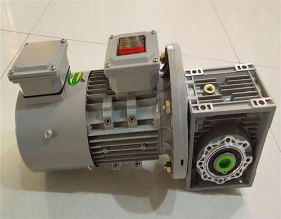 變頻蝸輪減速機.jpg 變頻蝸輪減速機.jpg